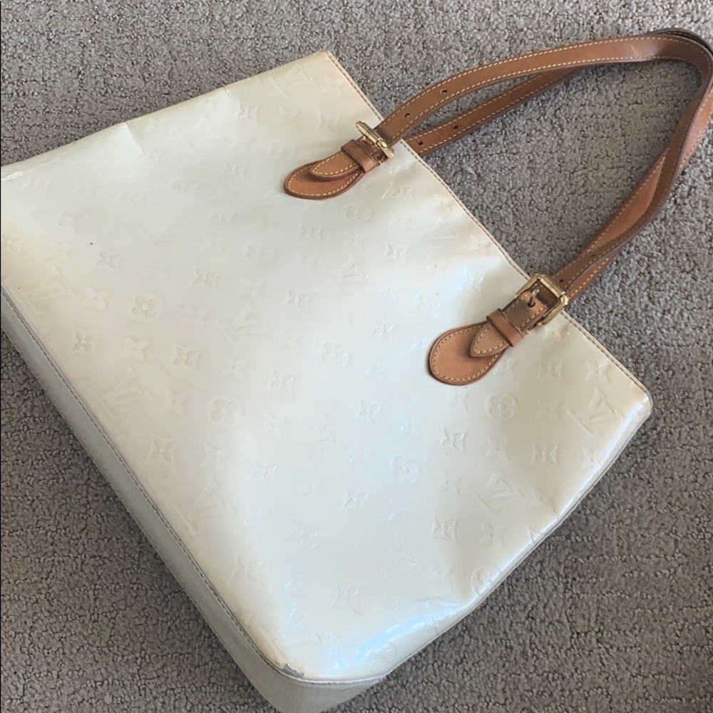 LV cuir verni Monogramm